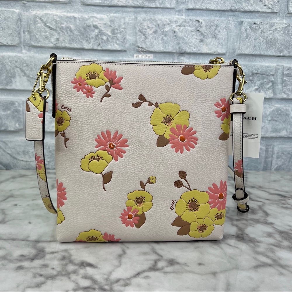Coach Kitt Messenger Crossbody With Floral Print - Picture 4 of 11